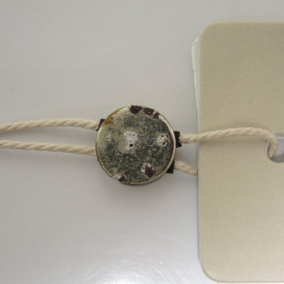 Korrosionserscheinungen an einer Plombe (galvanisierter Zinkdruckguss)